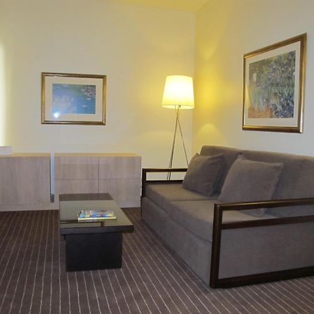Hotel Girassol - Suite Hotel ฟุงชาล ภายนอก รูปภาพ