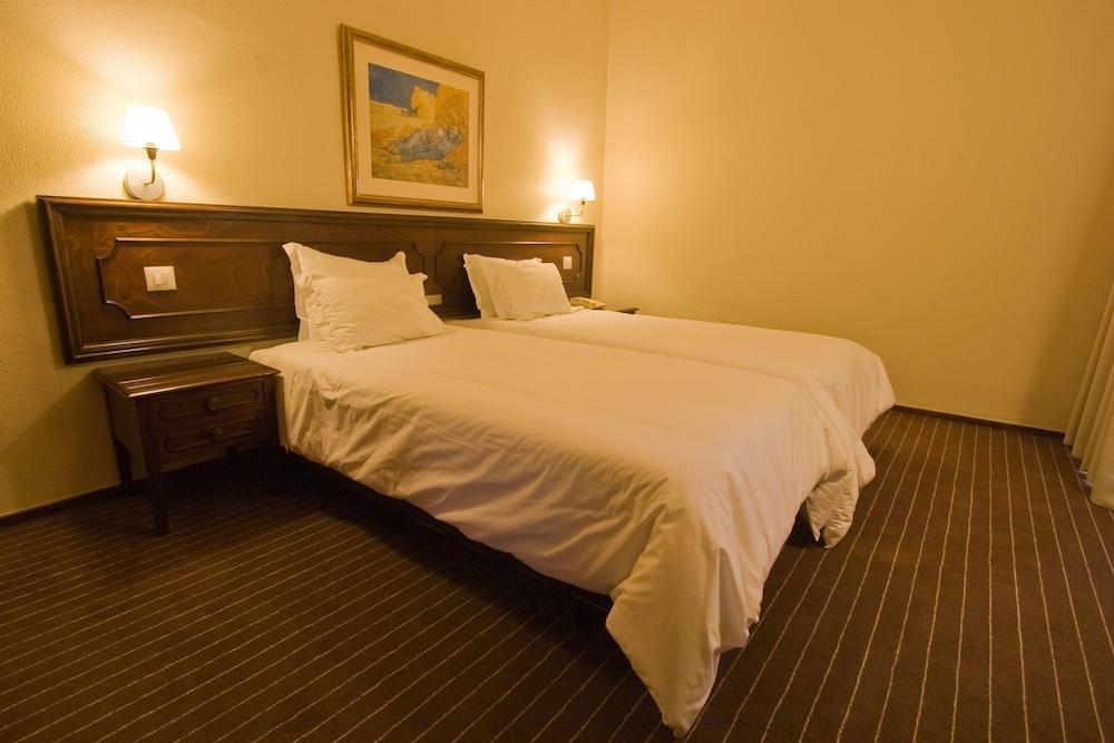 Hotel Girassol - Suite Hotel ฟุงชาล ภายนอก รูปภาพ