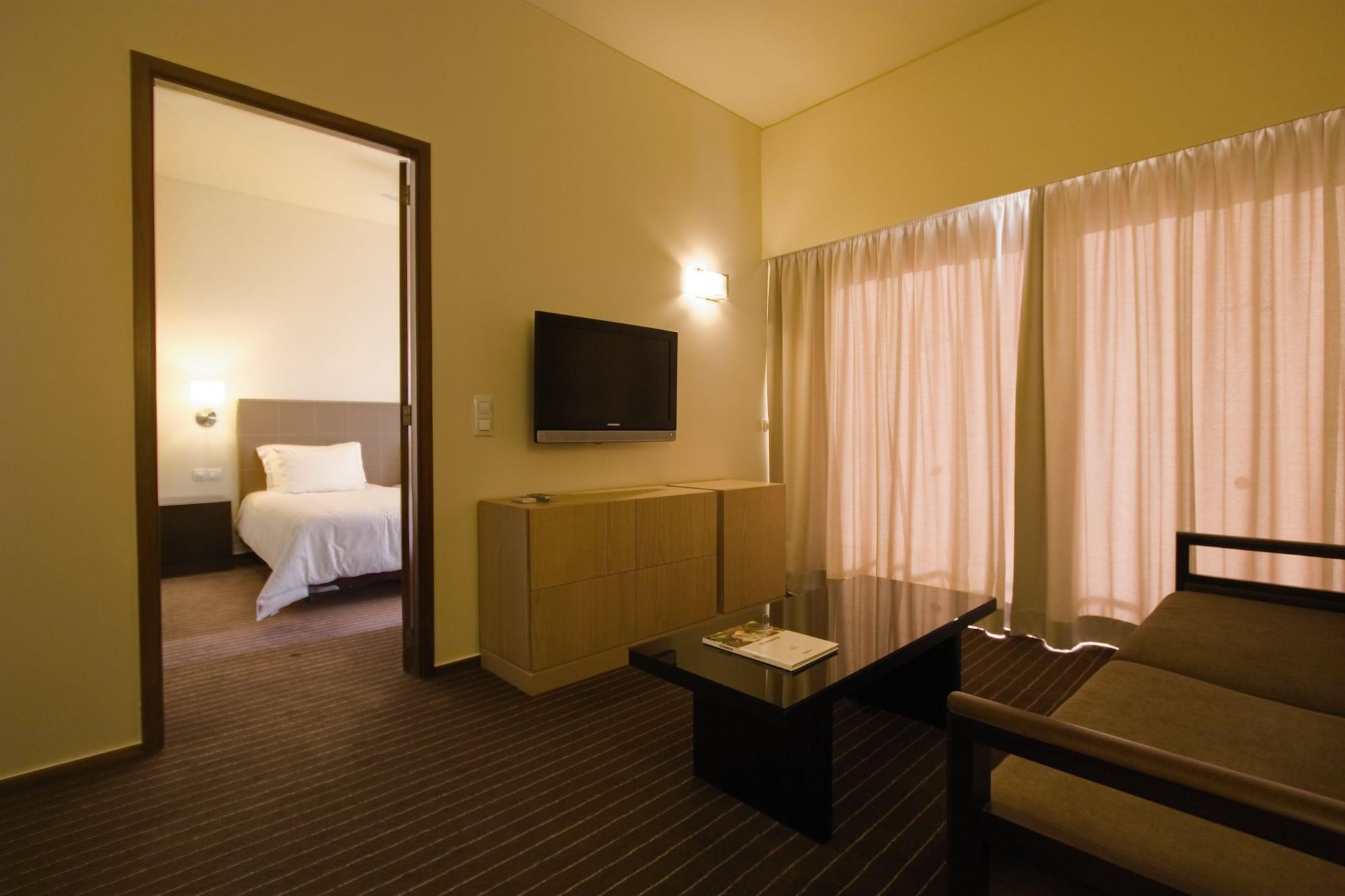 Hotel Girassol - Suite Hotel ฟุงชาล ภายนอก รูปภาพ