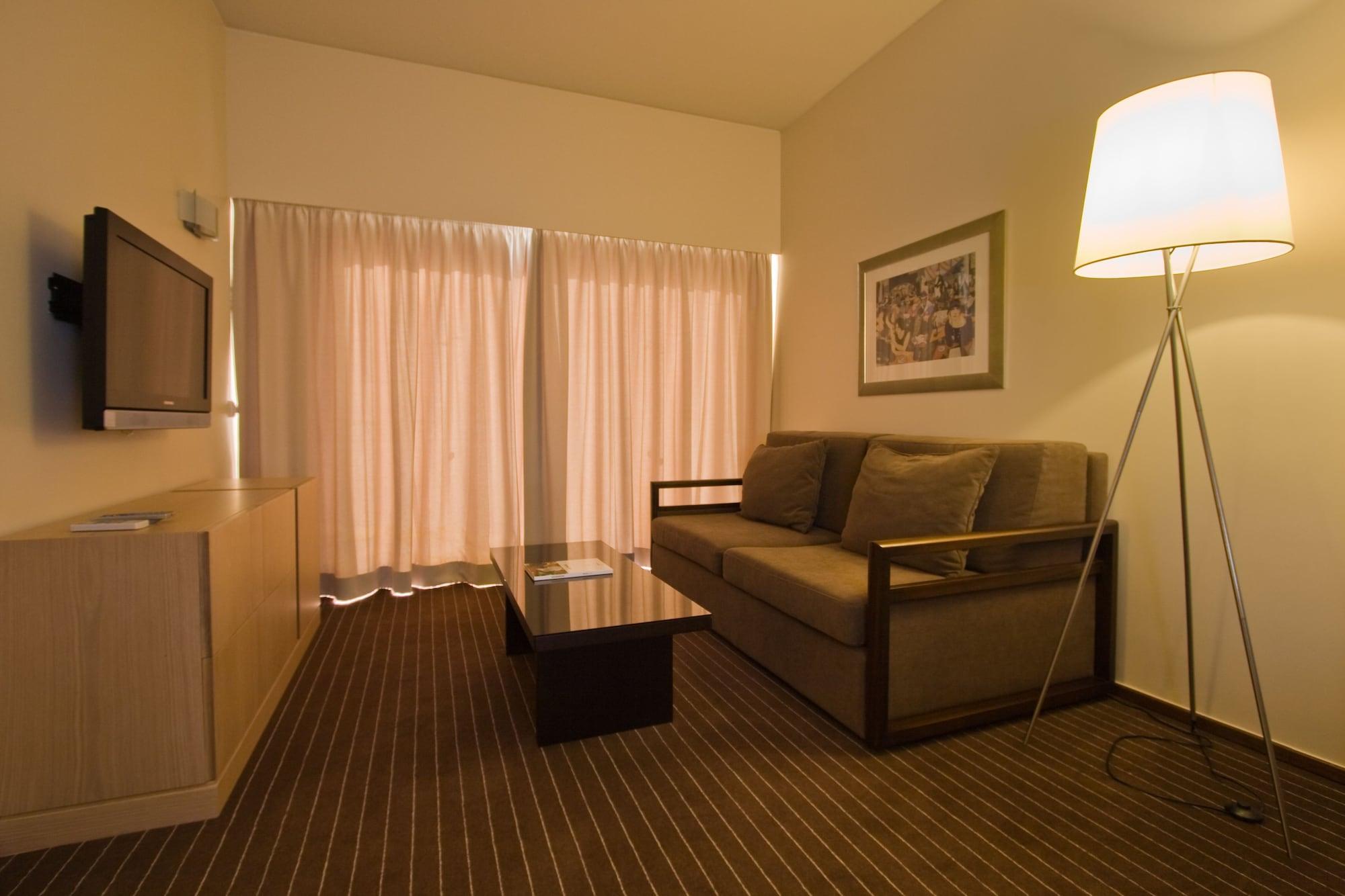Hotel Girassol - Suite Hotel ฟุงชาล ภายนอก รูปภาพ